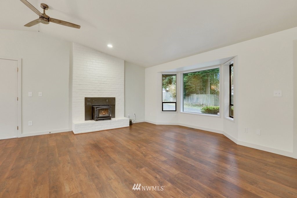 20124 Filbert Road Bothell, WA 98012 - Photo 8 of 39
