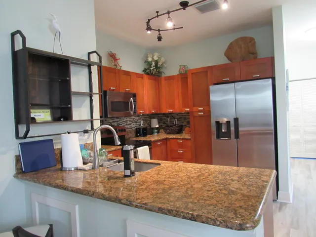 $299,900 | 48 Southeast Sedona Circle, Unit 201, Stuart, FL 34994