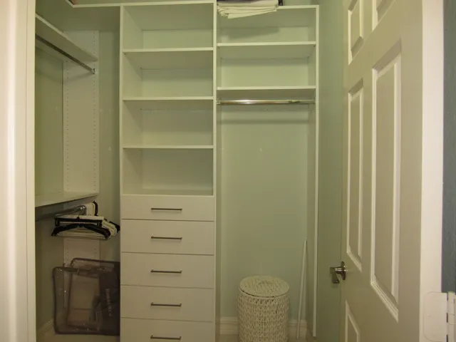 $299,900 | 48 Southeast Sedona Circle, Unit 201, Stuart, FL 34994