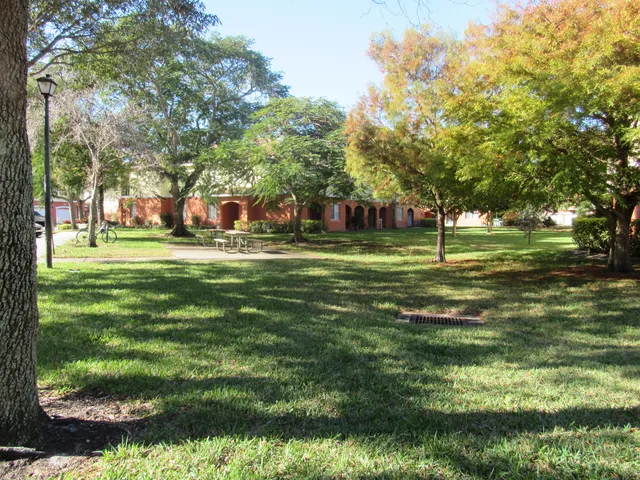 $299,900 | 48 Southeast Sedona Circle, Unit 201, Stuart, FL 34994