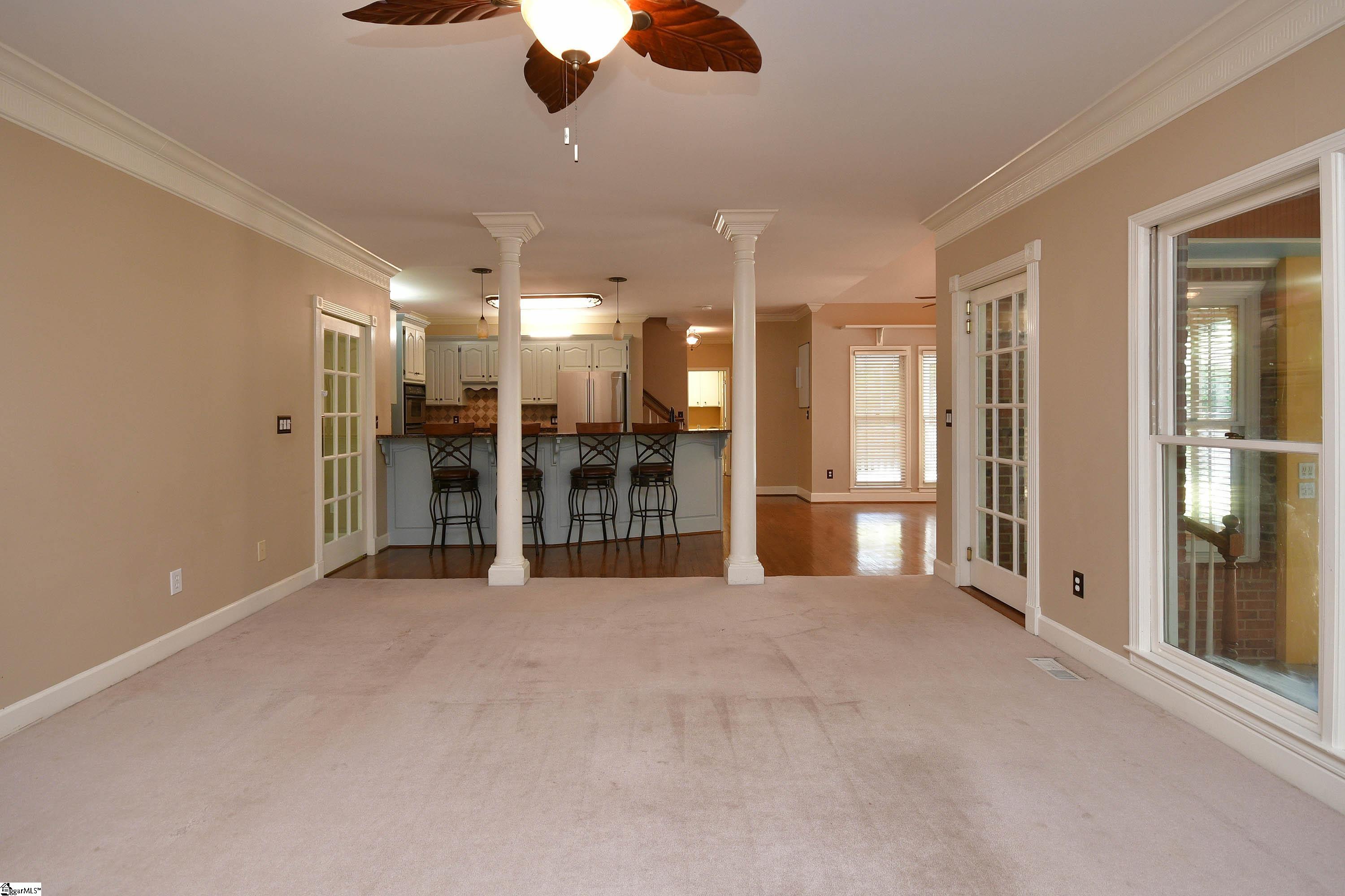 320 English Oak Road Simpsonville, SC 29681 - Photo 12 of 36 Gallery Image 12
