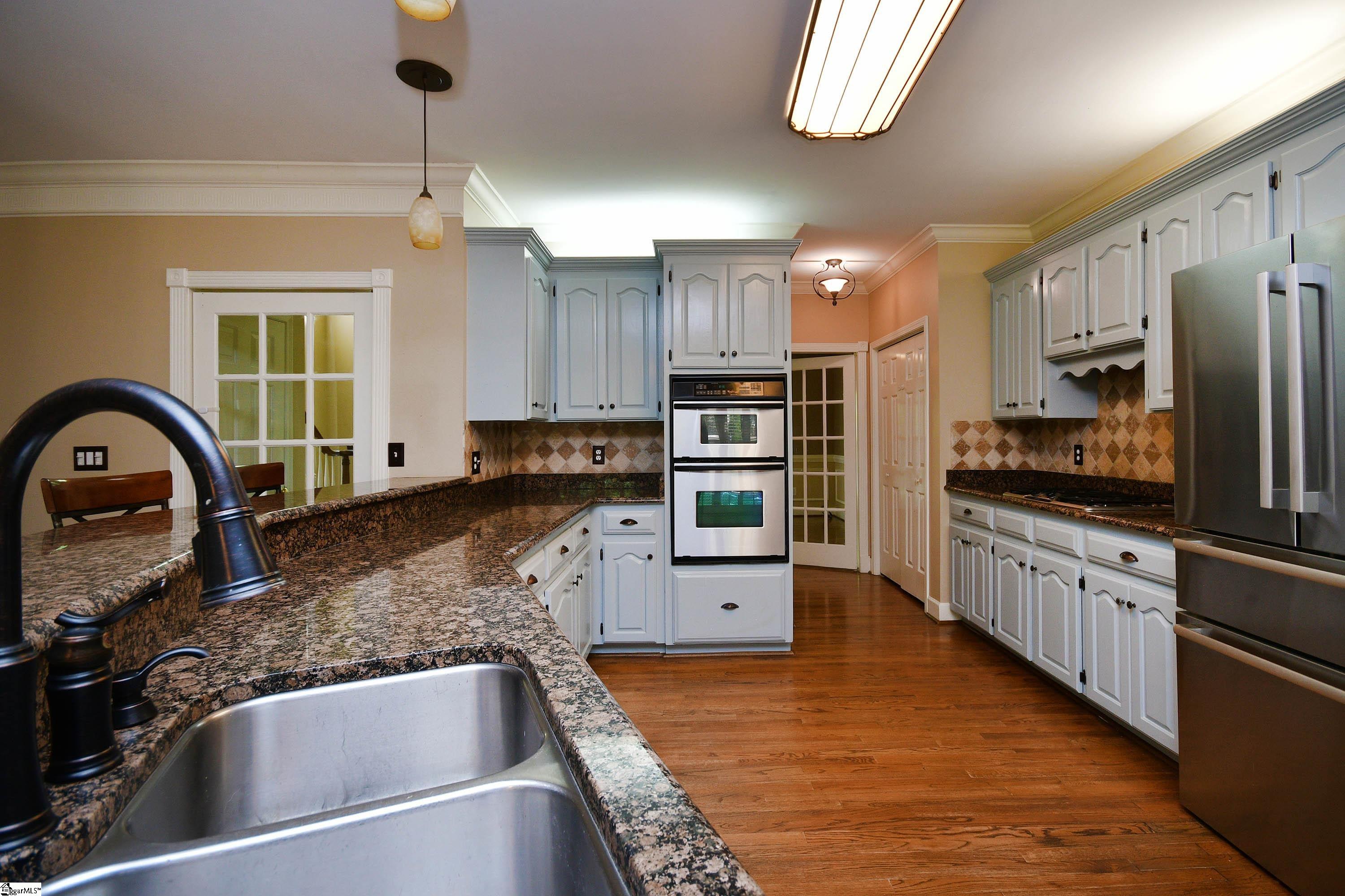 320 English Oak Road Simpsonville, SC 29681 - Photo 14 of 36 Gallery Image 14
