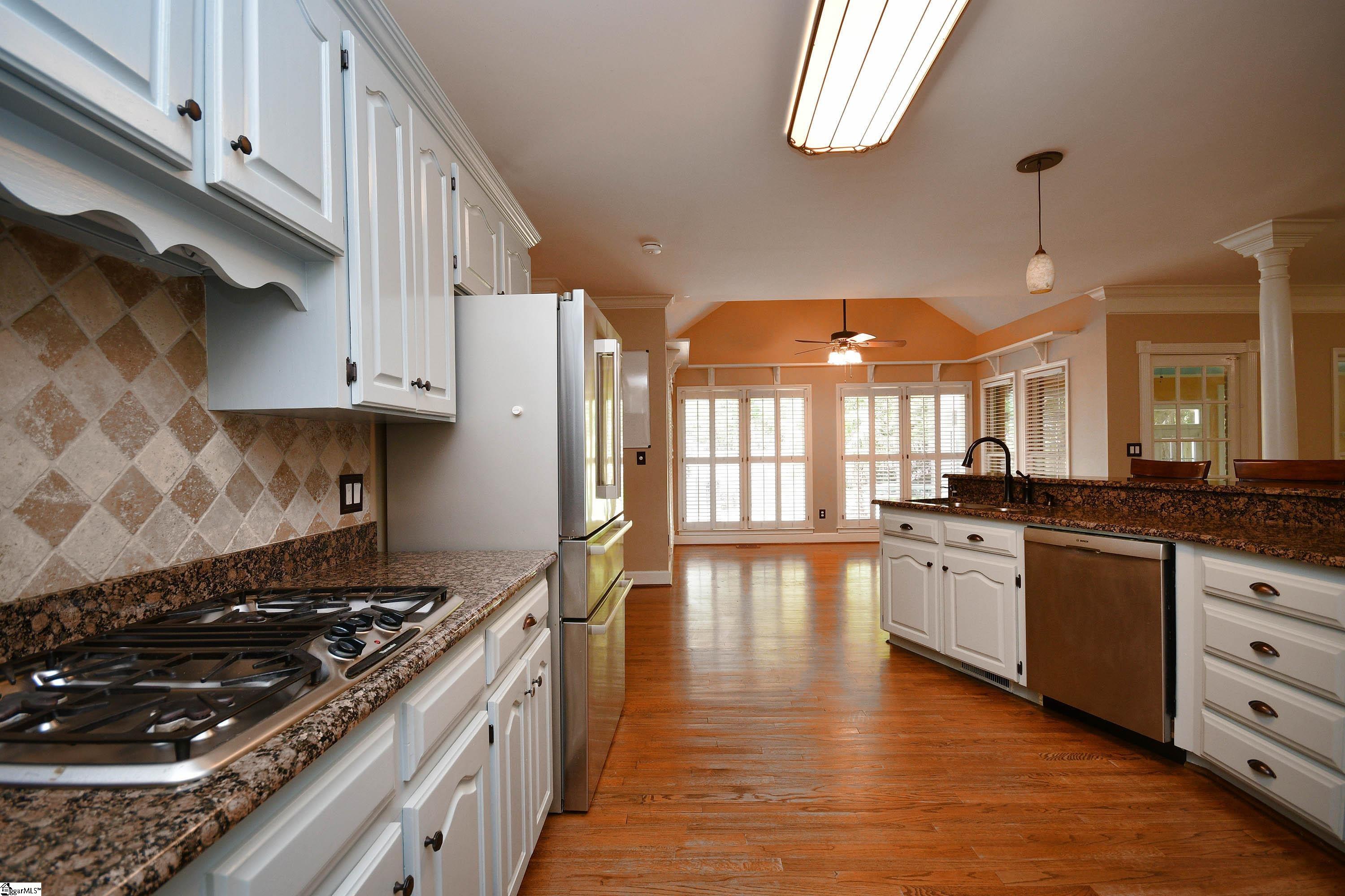 320 English Oak Road Simpsonville, SC 29681 - Photo 15 of 36 Gallery Image 15