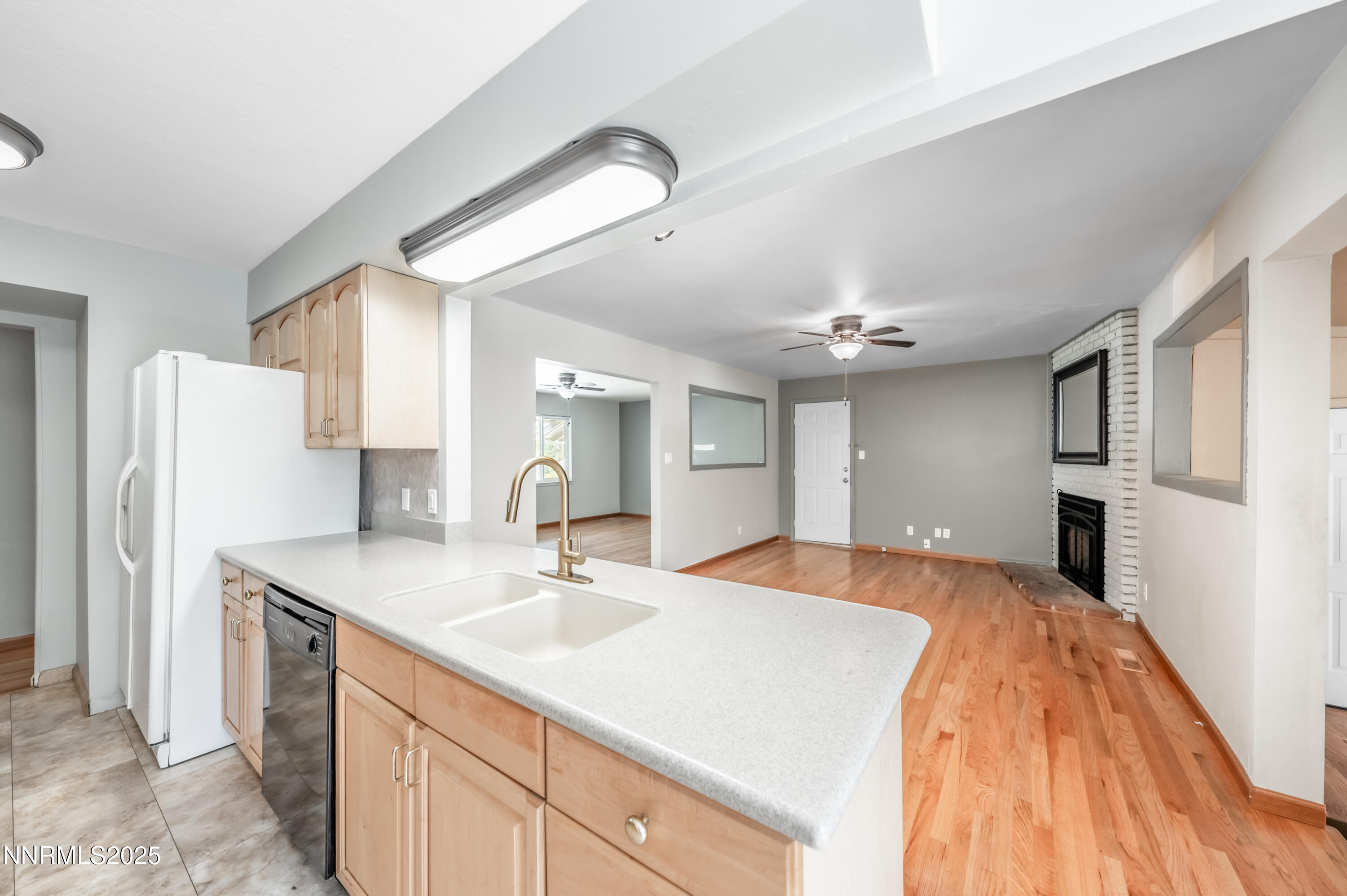 630 Sapphire Circle Reno, NV 89509 - Photo 12 of 34 s-1022