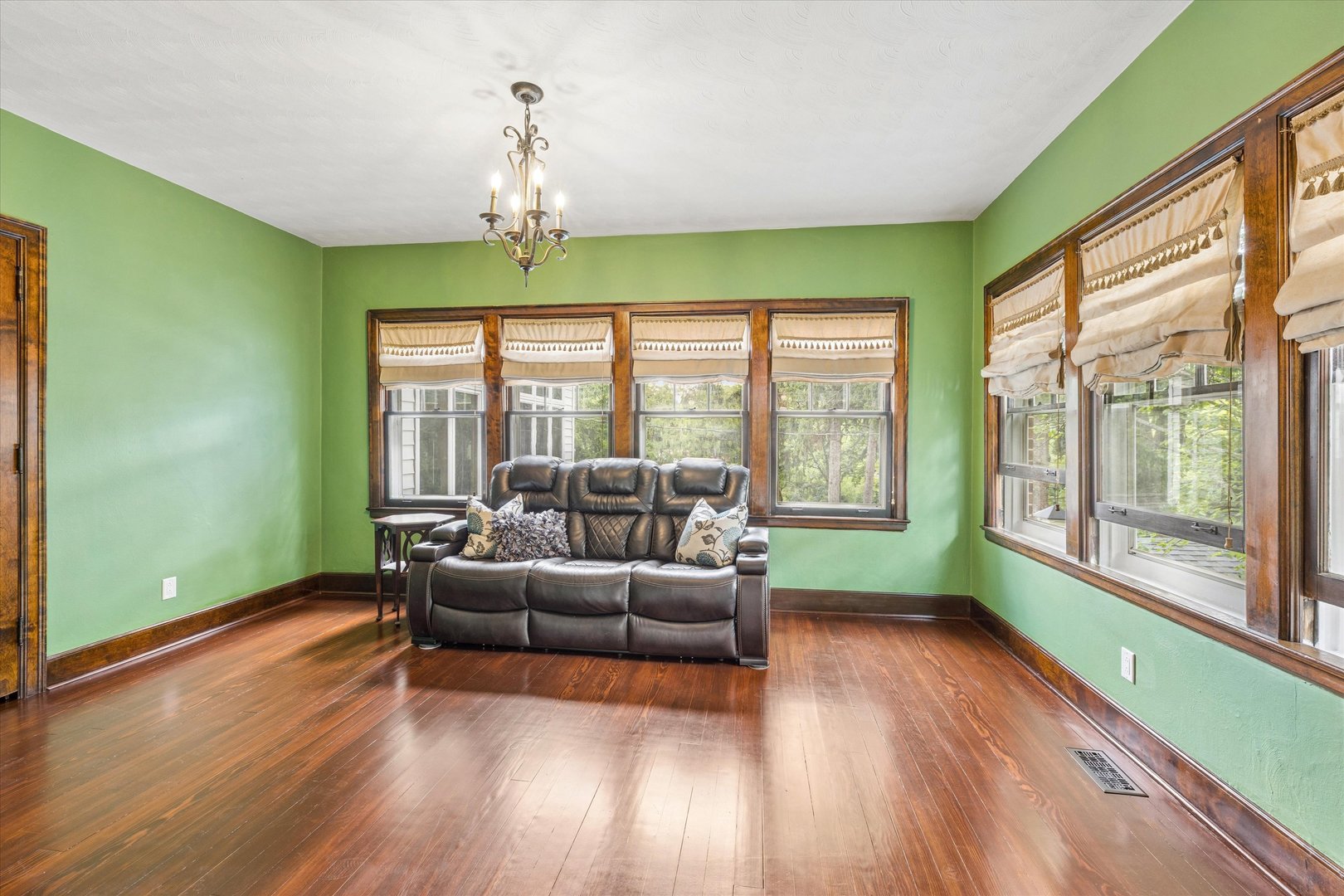 237 Ridgewood Avenue Davenport, IA 52803 - Photo 14 of 66 Gallery Image 14