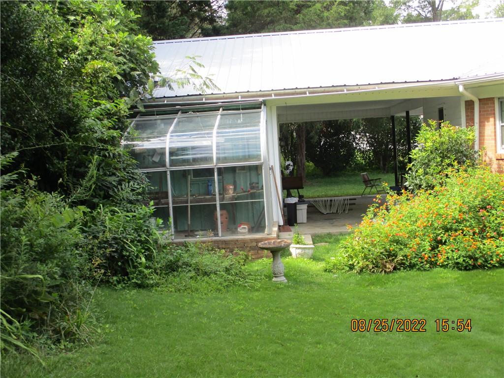 405 Playground Road Walhalla, SC 29691 - Photo 4 of 39