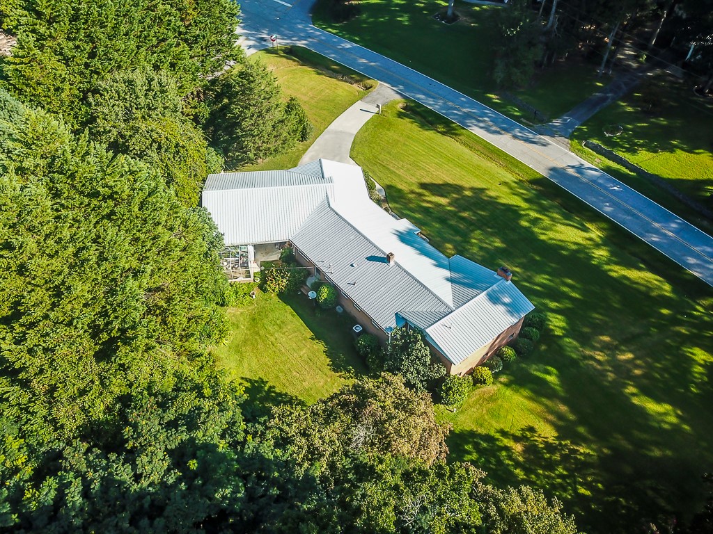 405 Playground Road Walhalla, SC 29691 - Photo 5 of 39