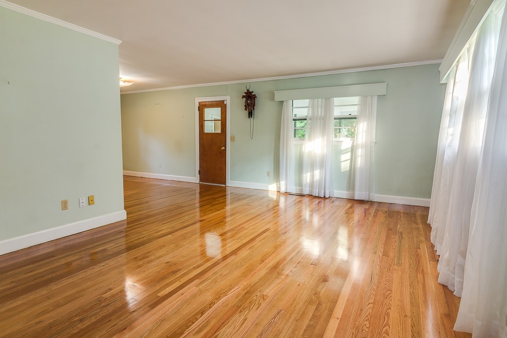 405 Playground Road Walhalla, SC 29691 - Photo 8 of 39