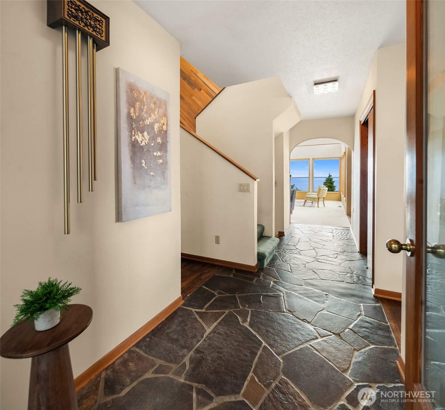 10634 Southwest Cowan Road Vashon, WA 98070 - Photo 12 of 40 Gallery Image 12