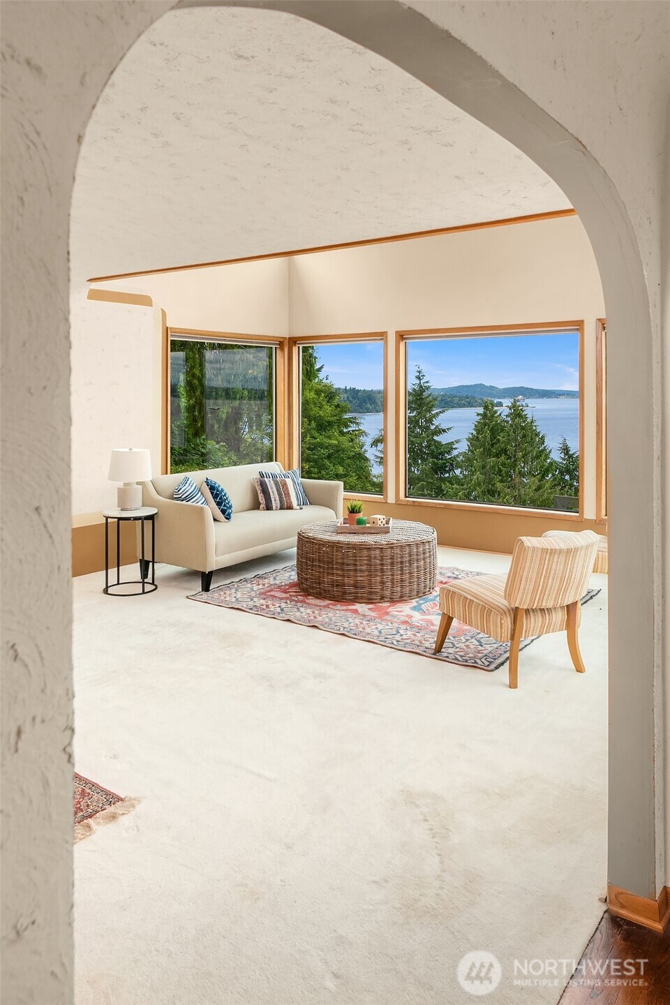 10634 Southwest Cowan Road Vashon, WA 98070 - Photo 15 of 40 Gallery Image 15
