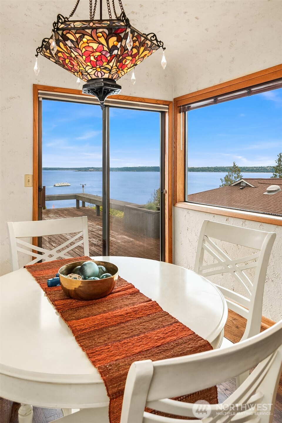 10634 Southwest Cowan Road Vashon, WA 98070 - Photo 16 of 40 Gallery Image 16