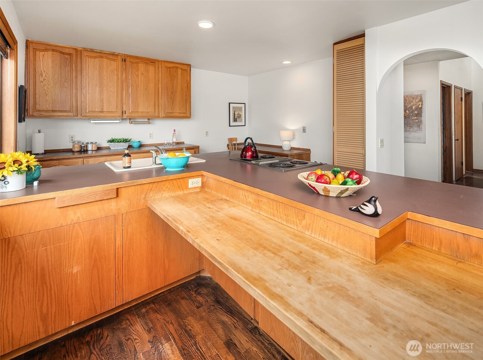 10634 Southwest Cowan Road Vashon, WA 98070 - Photo 19 of 40 Gallery Image 19