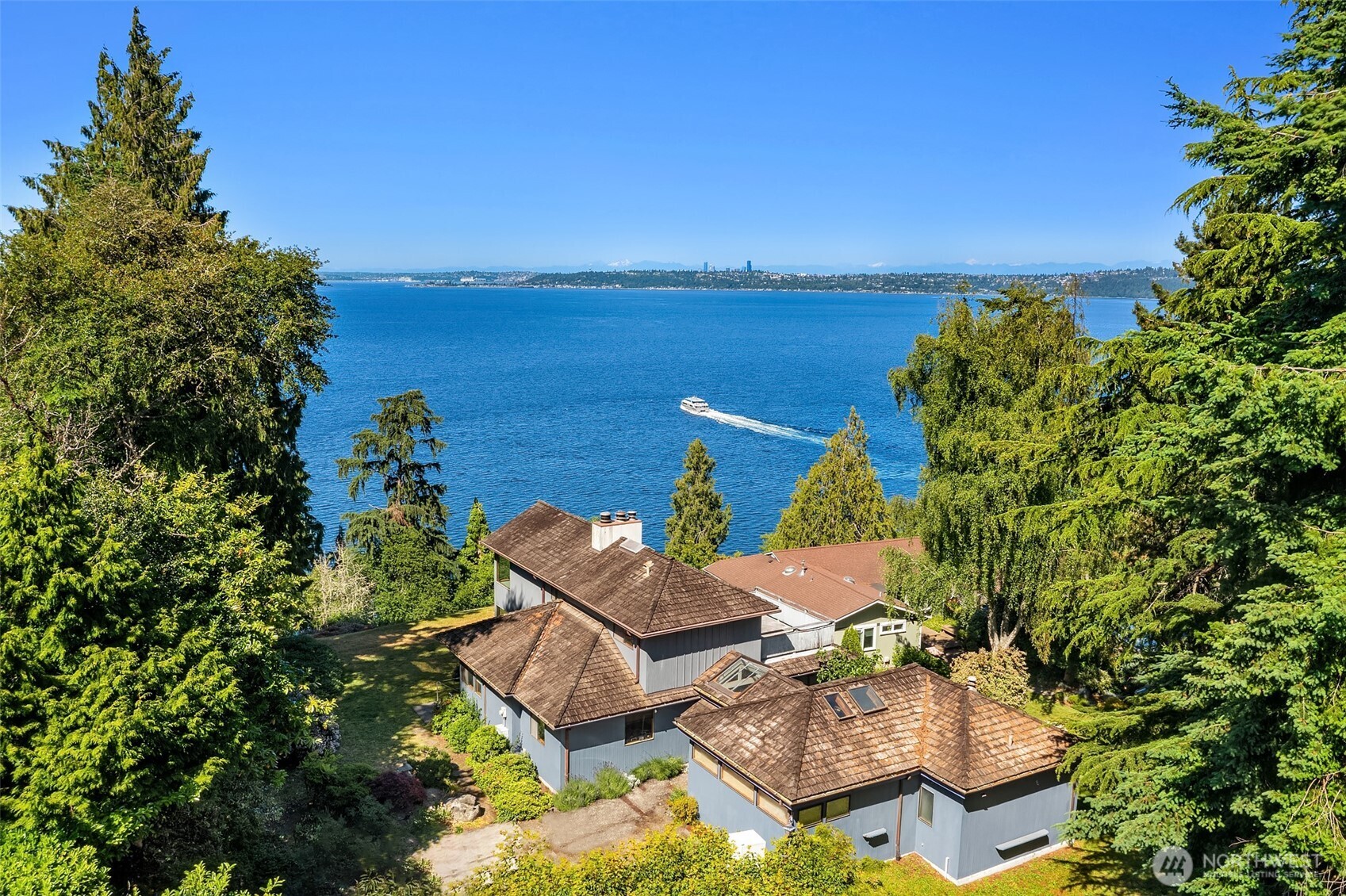 10634 Southwest Cowan Road Vashon, WA 98070 - Photo 2 of 40 Gallery Image 2