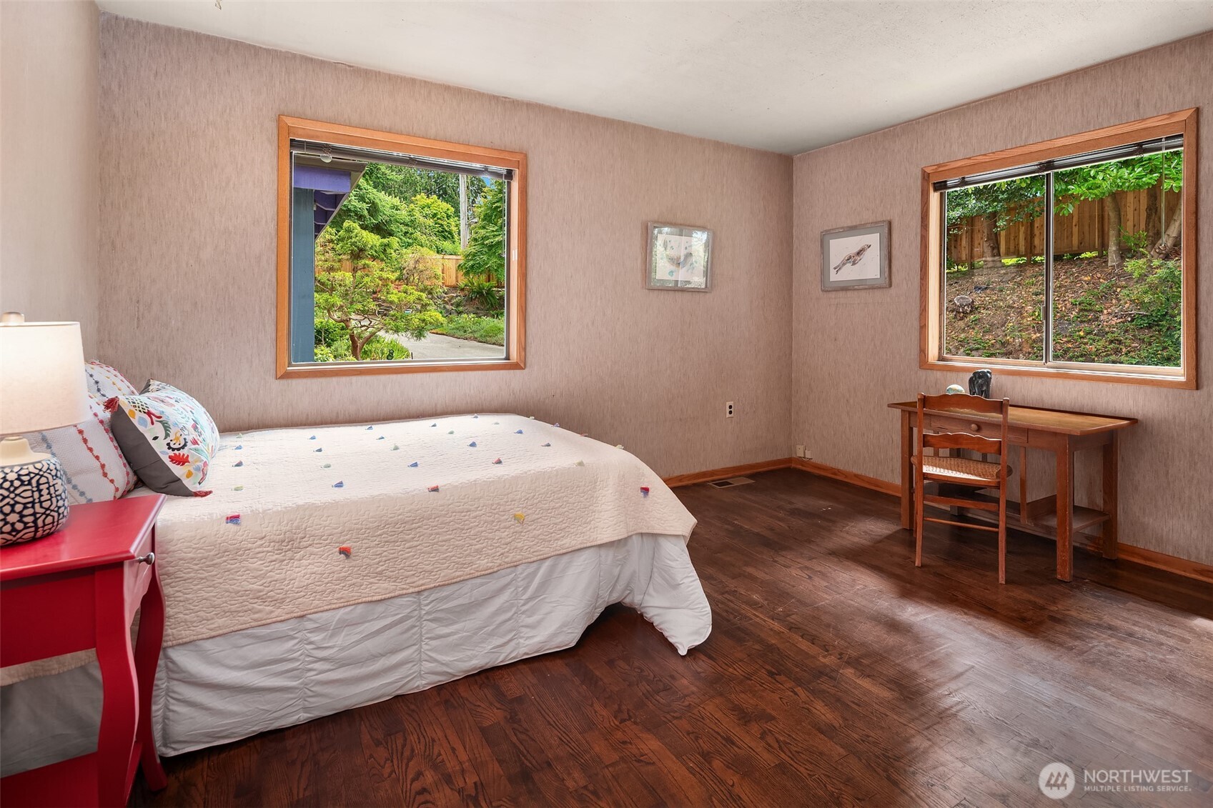 10634 Southwest Cowan Road Vashon, WA 98070 - Photo 28 of 40 Gallery Image 28