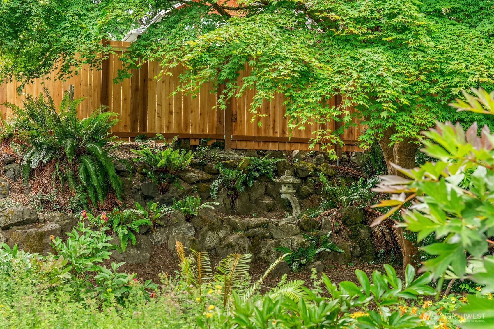 10634 Southwest Cowan Road Vashon, WA 98070 - Photo 7 of 40 Gallery Image 7