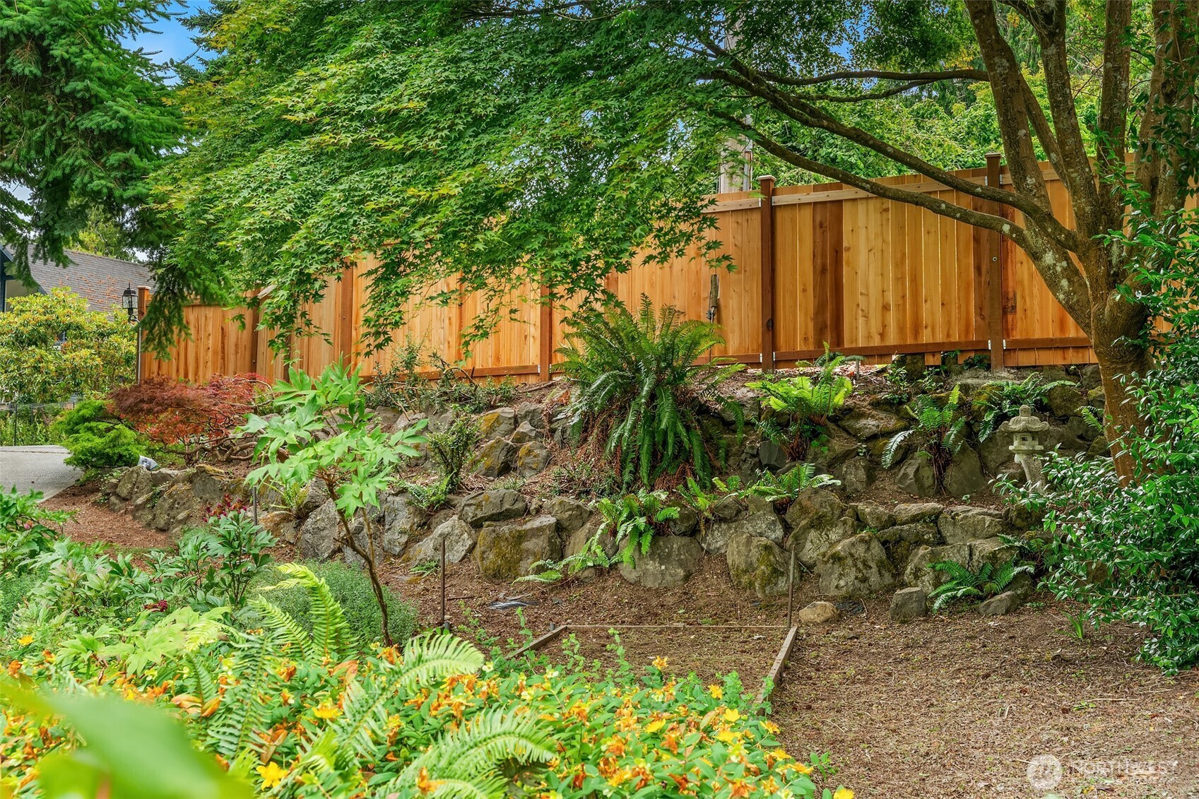 10634 Southwest Cowan Road Vashon, WA 98070 - Photo 8 of 40 Gallery Image 8