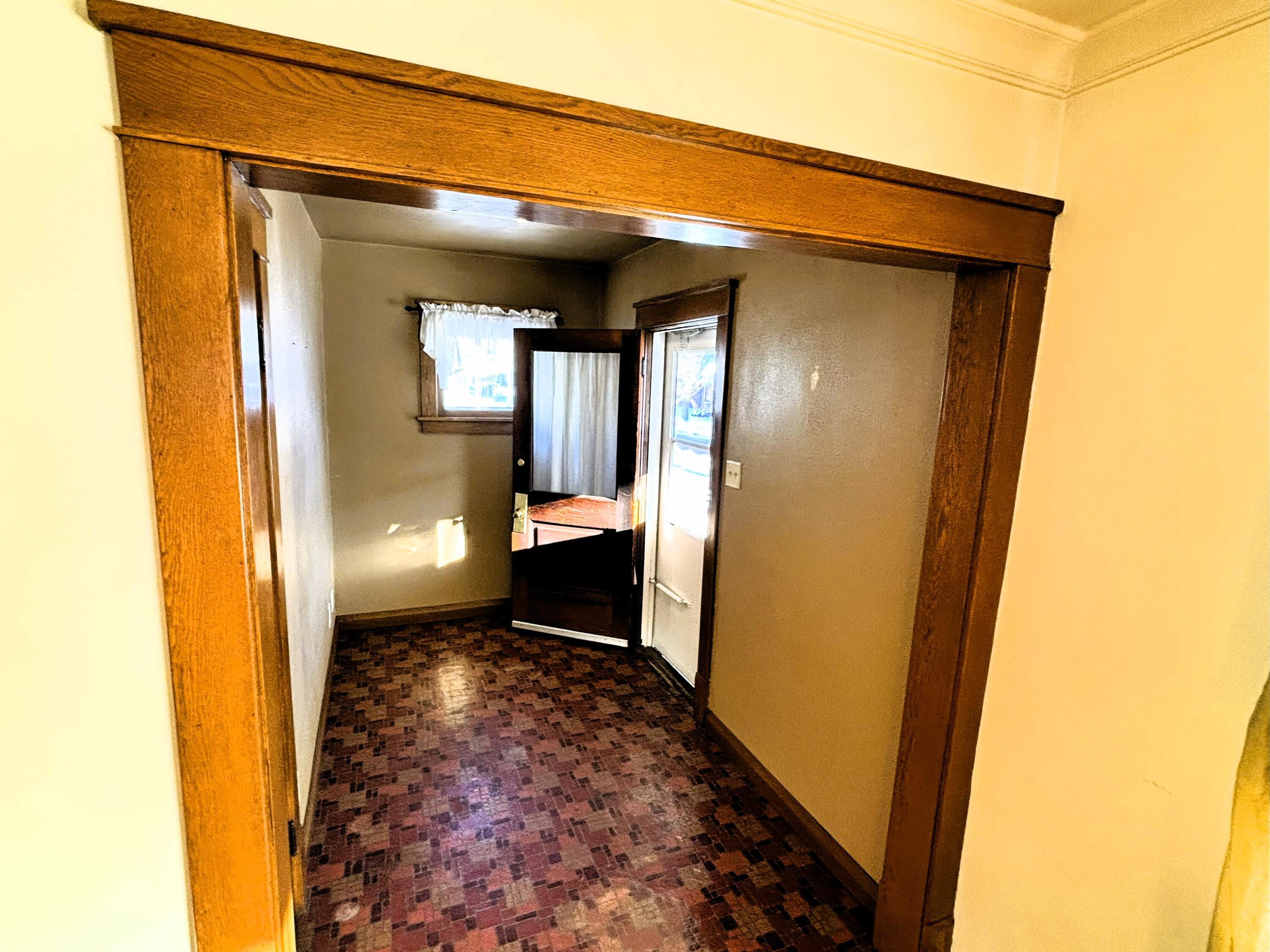 2043 South 81st Street, Unit 2045 West Allis, WI 53219 - Photo 13 of 53 Lower - Front Enty (2)