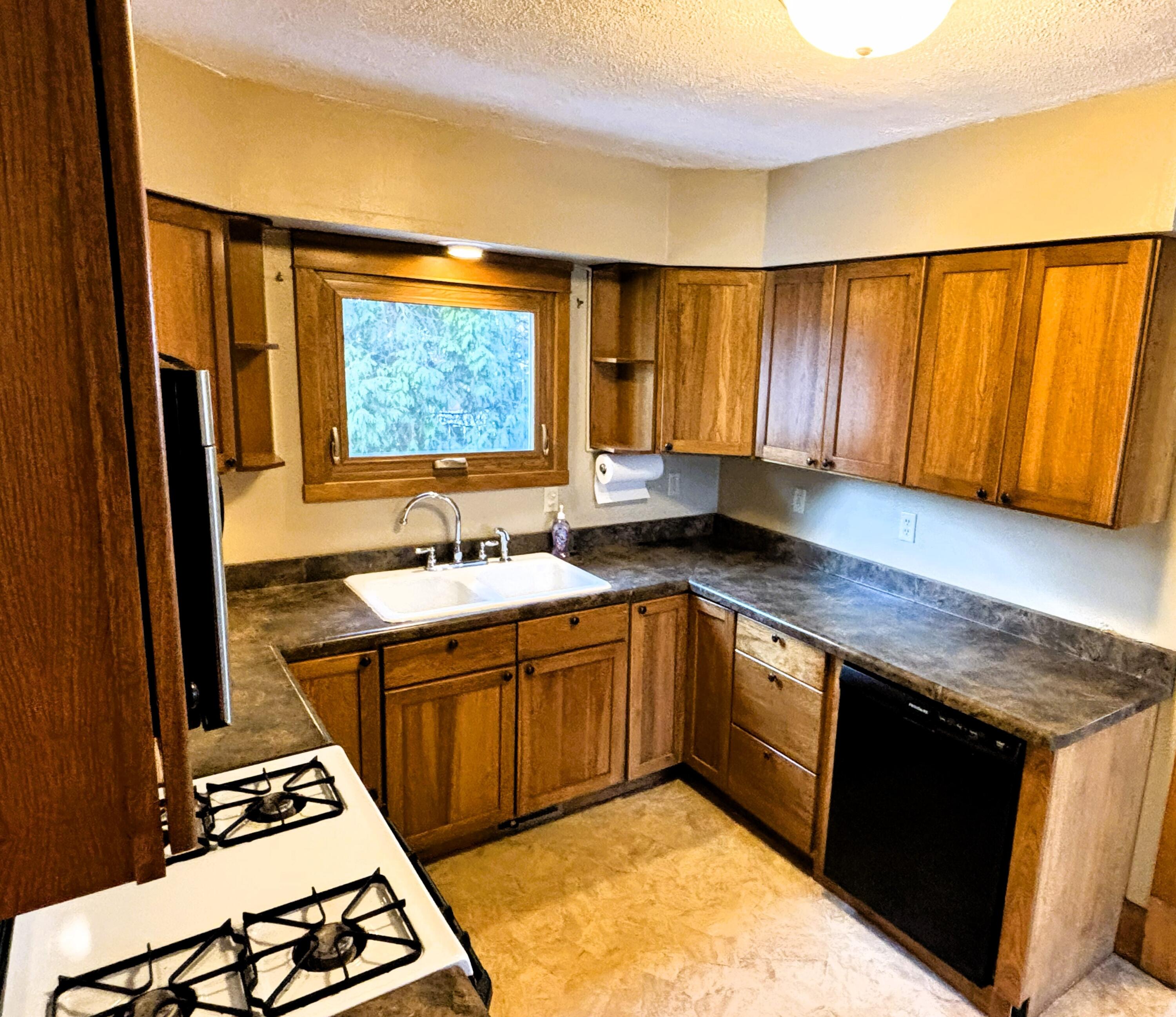 2043 South 81st Street, Unit 2045 West Allis, WI 53219 - Photo 20 of 53 Lower - Kitchen (3)