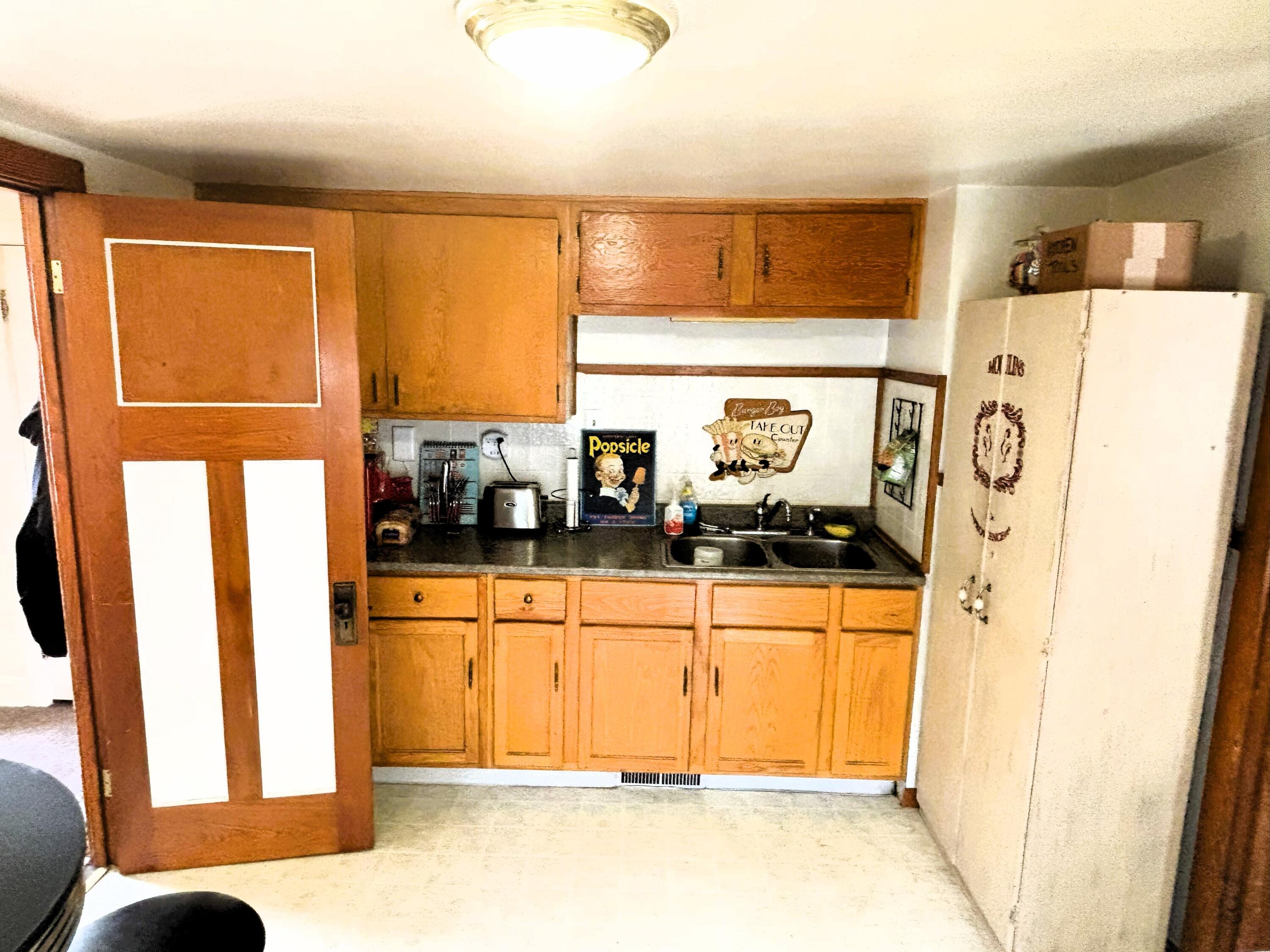 2043 South 81st Street, Unit 2045 West Allis, WI 53219 - Photo 38 of 53 Upper Unit - Kitchen (2)