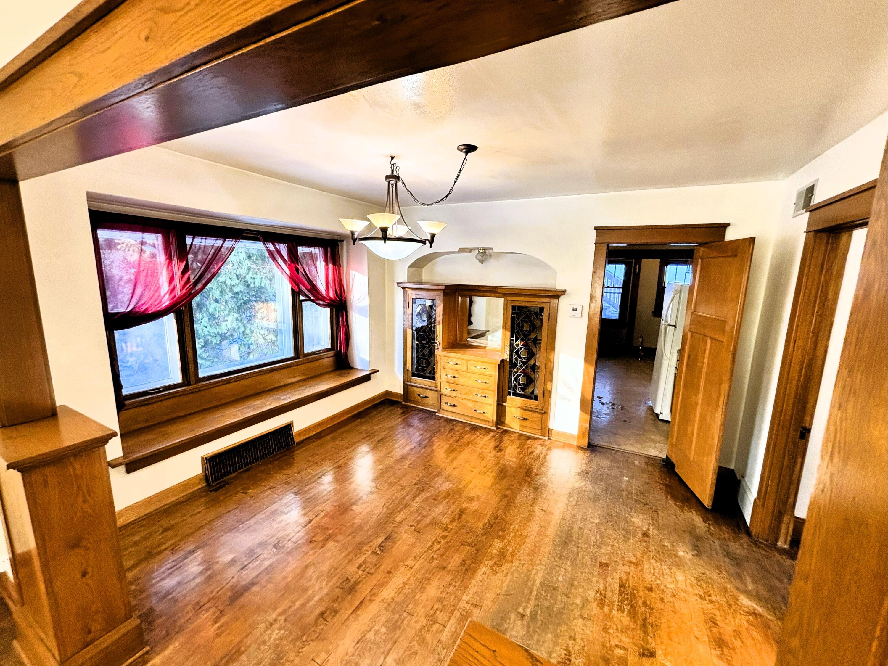 2043 South 81st Street, Unit 2045 West Allis, WI 53219 - Photo 9 of 53 Lower - Dining Room (1)