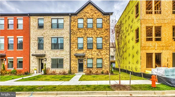 $3,300 | 4320 Roland Heights Avenue, Baltimore, MD 21211