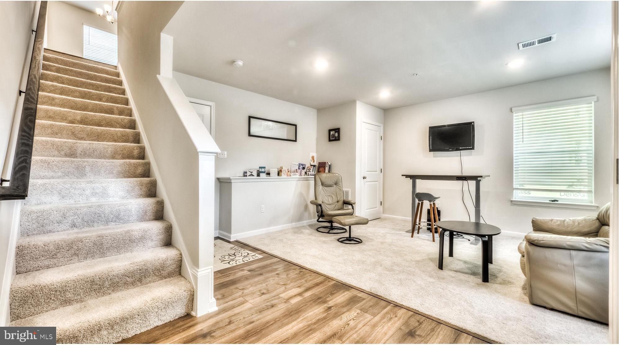 4320 Roland Heights Avenue Baltimore, MD 21211 - Photo 2 of 34