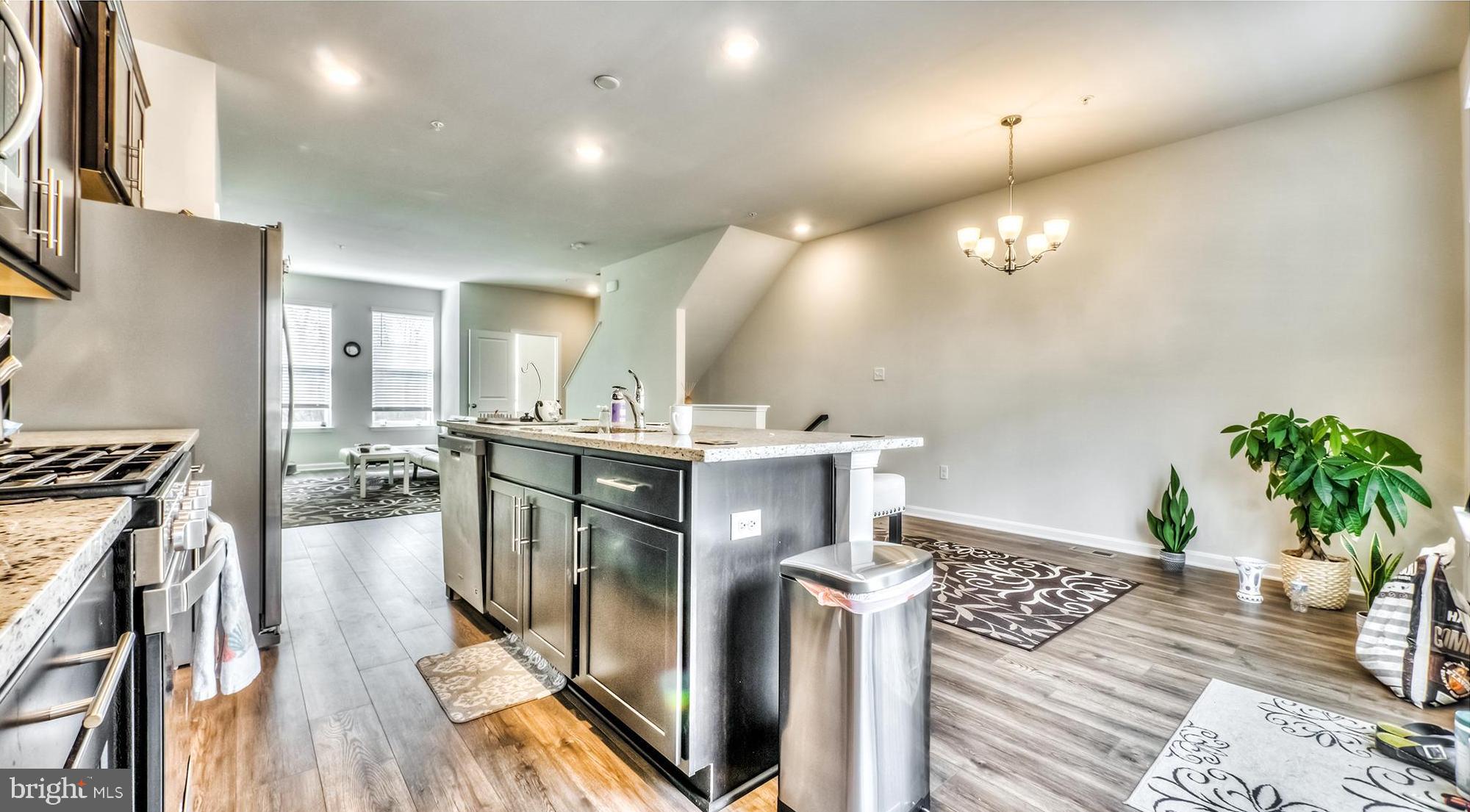 4320 Roland Heights Avenue Baltimore, MD 21211 - Photo 8 of 34