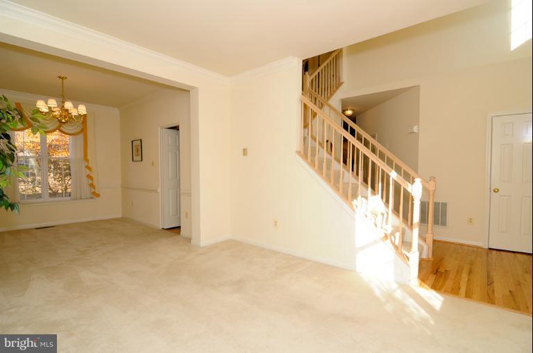 1610 Chapman Road Crofton, MD 21054 - Photo 2 of 30 Living Room