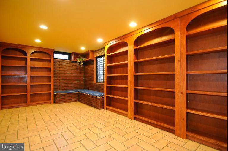 1610 Chapman Road Crofton, MD 21054 - Photo 19 of 30 Interior (General)