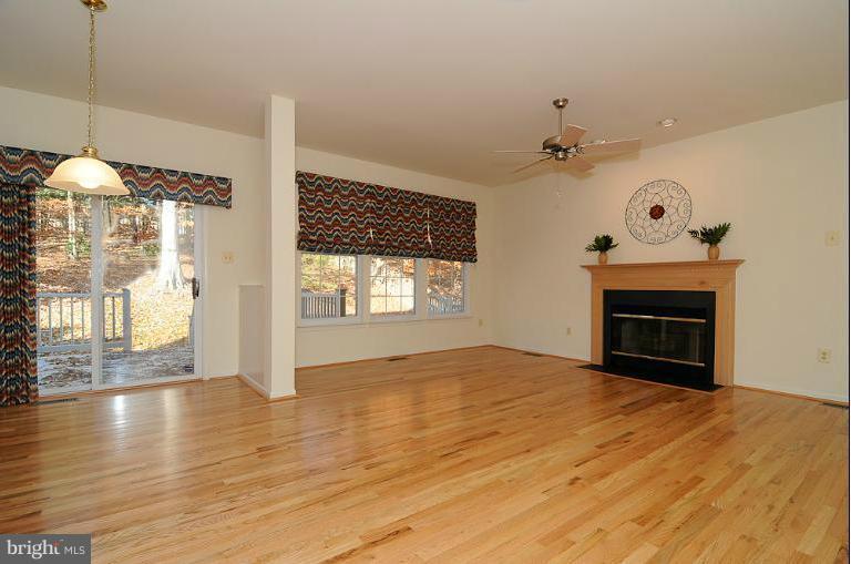 1610 Chapman Road Crofton, MD 21054 - Photo 8 of 30 Family Room