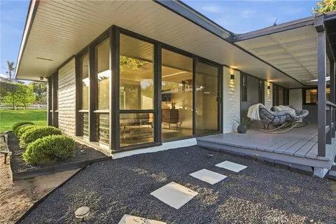 $1,585,000 | 224 Tumble Creek Lane, Fallbrook, CA 92028
