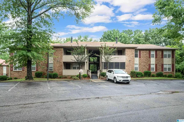 $181,000 | 1210 Patton Creek Lane, Unit 1210, Birmingham, AL 35226