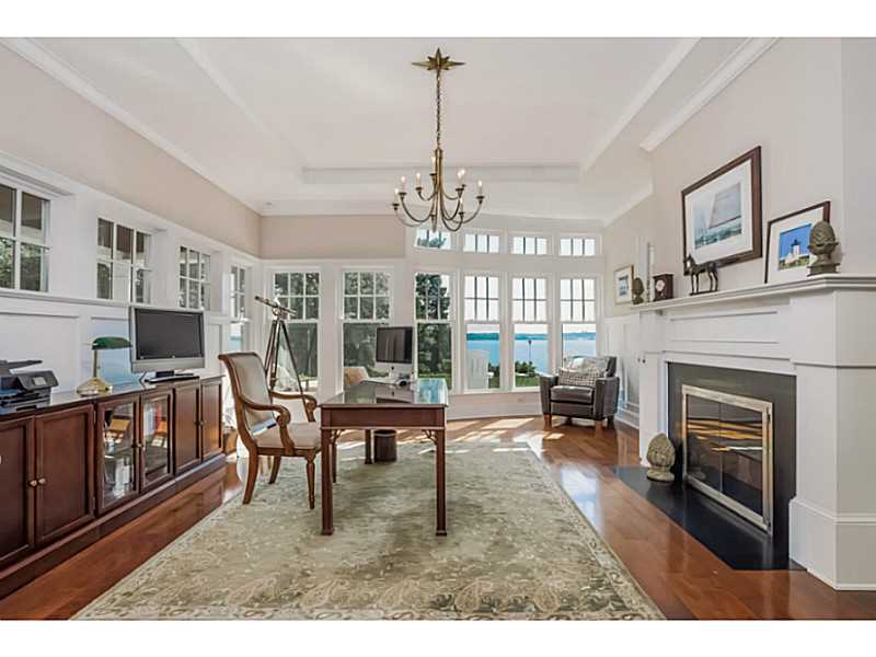 210 Willett Road Narragansett, RI 02874 - Photo 14 of 25 Studio/Study/Office.