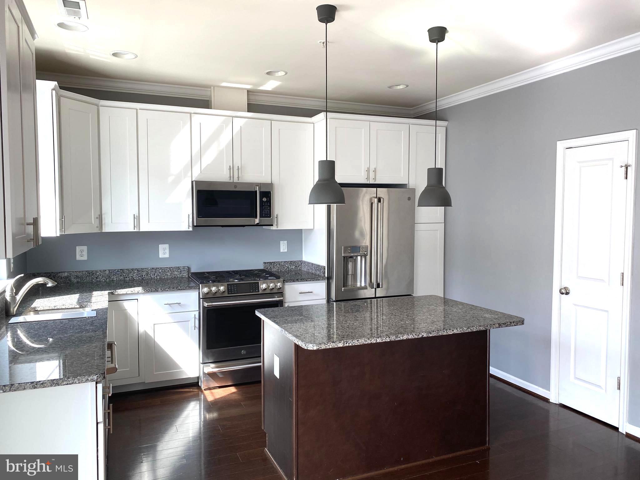 2025 Case Road Baltimore, MD 21222 - Photo 11 of 20 Updated Kitchen