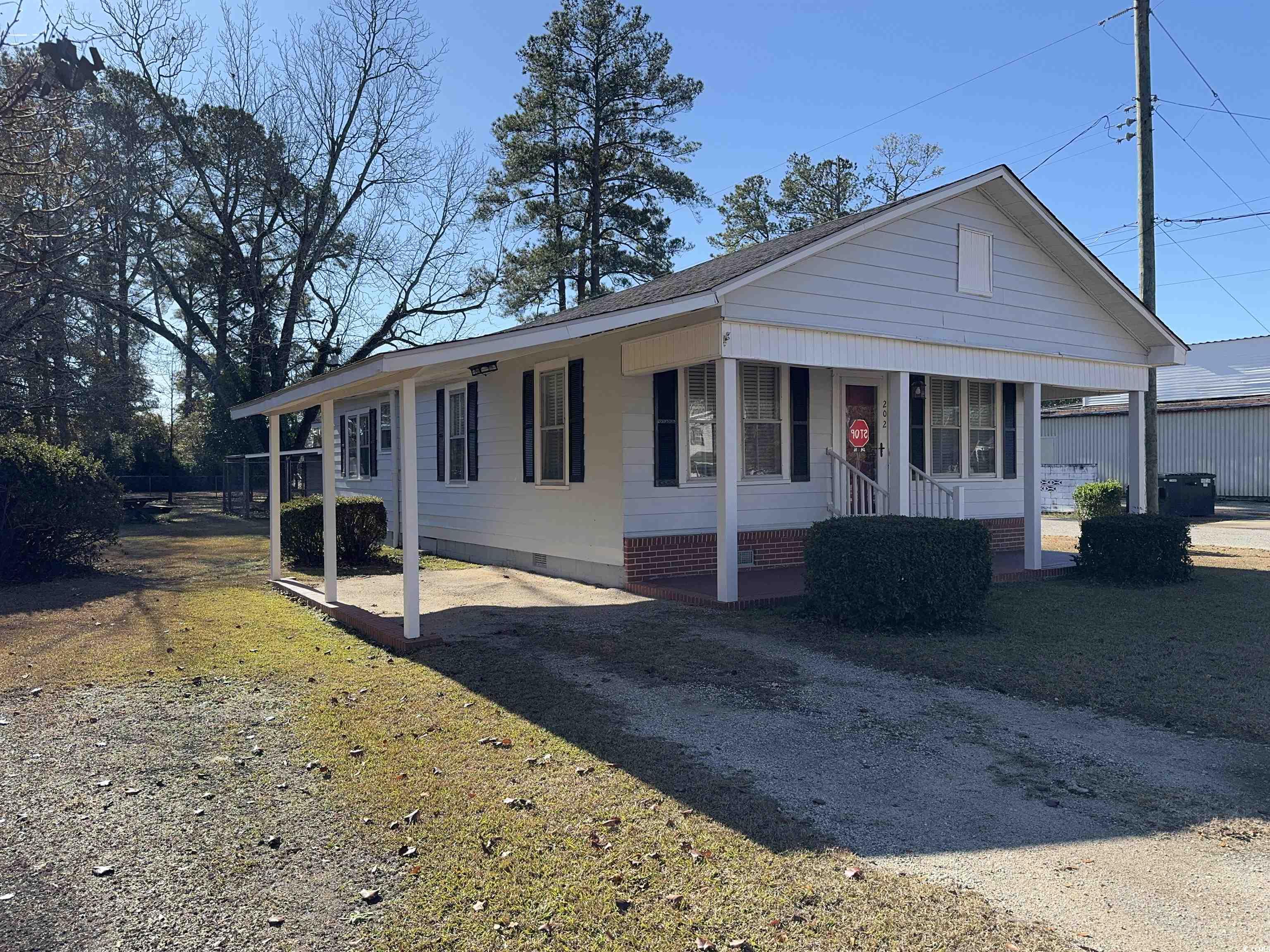 202 Lewis Street Mullins, SC 29574 - Photo 2 of 23 Gallery Image 2