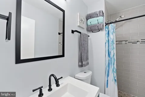 $440,000 | 8142 Carrleigh Parkway, Unit 126, Springfield, VA 22152