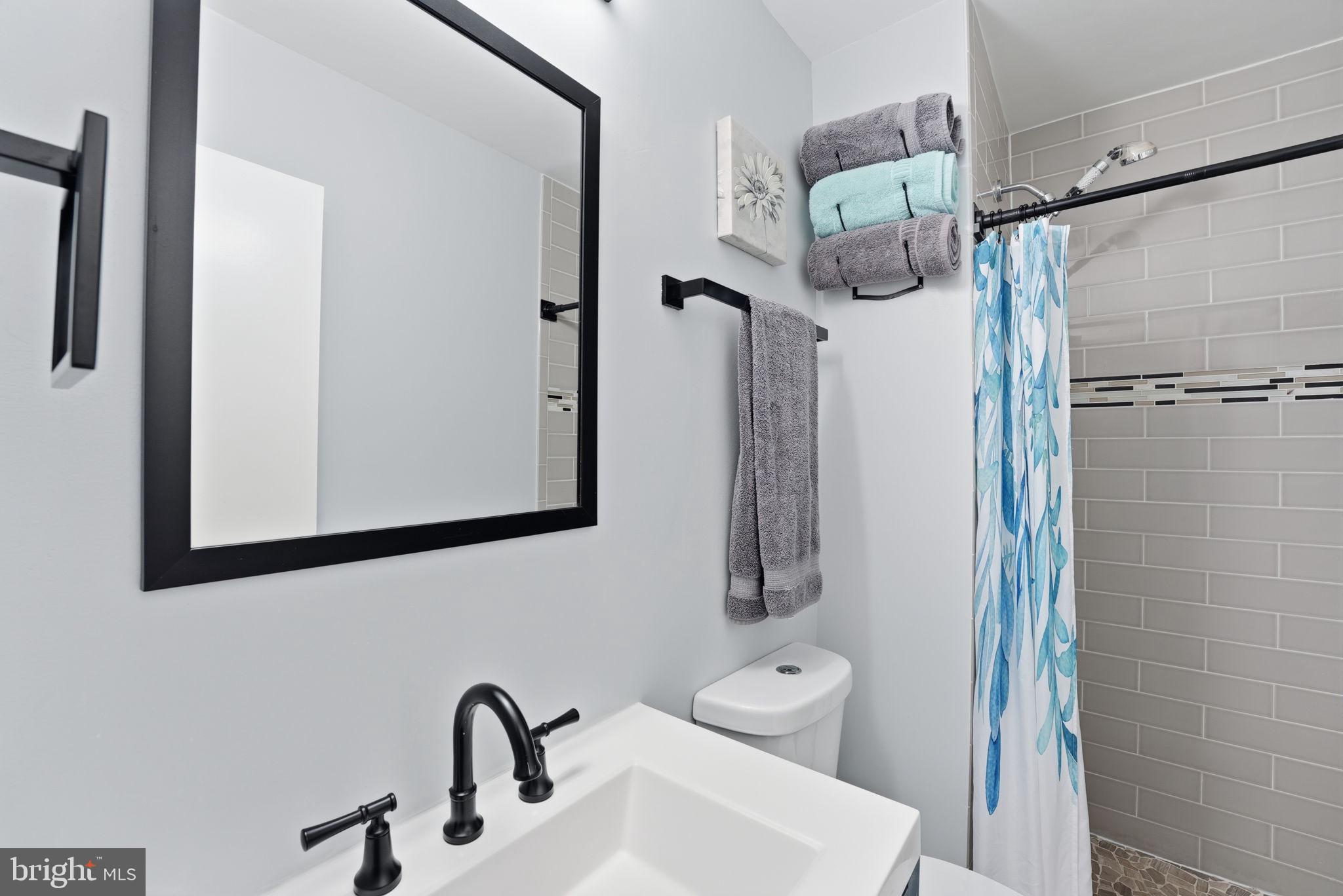 8142 Carrleigh Parkway, Unit 126 Springfield, VA 22152 - Photo 17 of 26