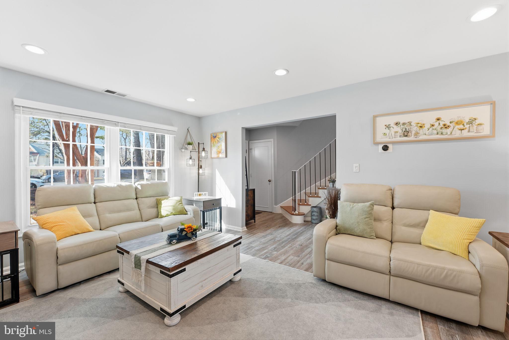 8142 Carrleigh Parkway, Unit 126 Springfield, VA 22152 - Photo 5 of 26