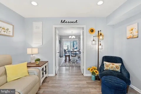 $440,000 | 8142 Carrleigh Parkway, Unit 126, Springfield, VA 22152