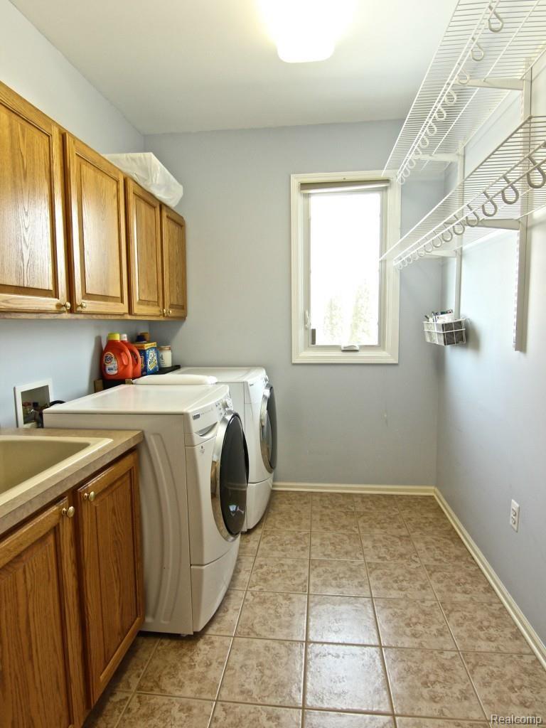3856 Elk Drive Rochester, MI 48306 - Photo 40 of 71 IMG_0724.jpg