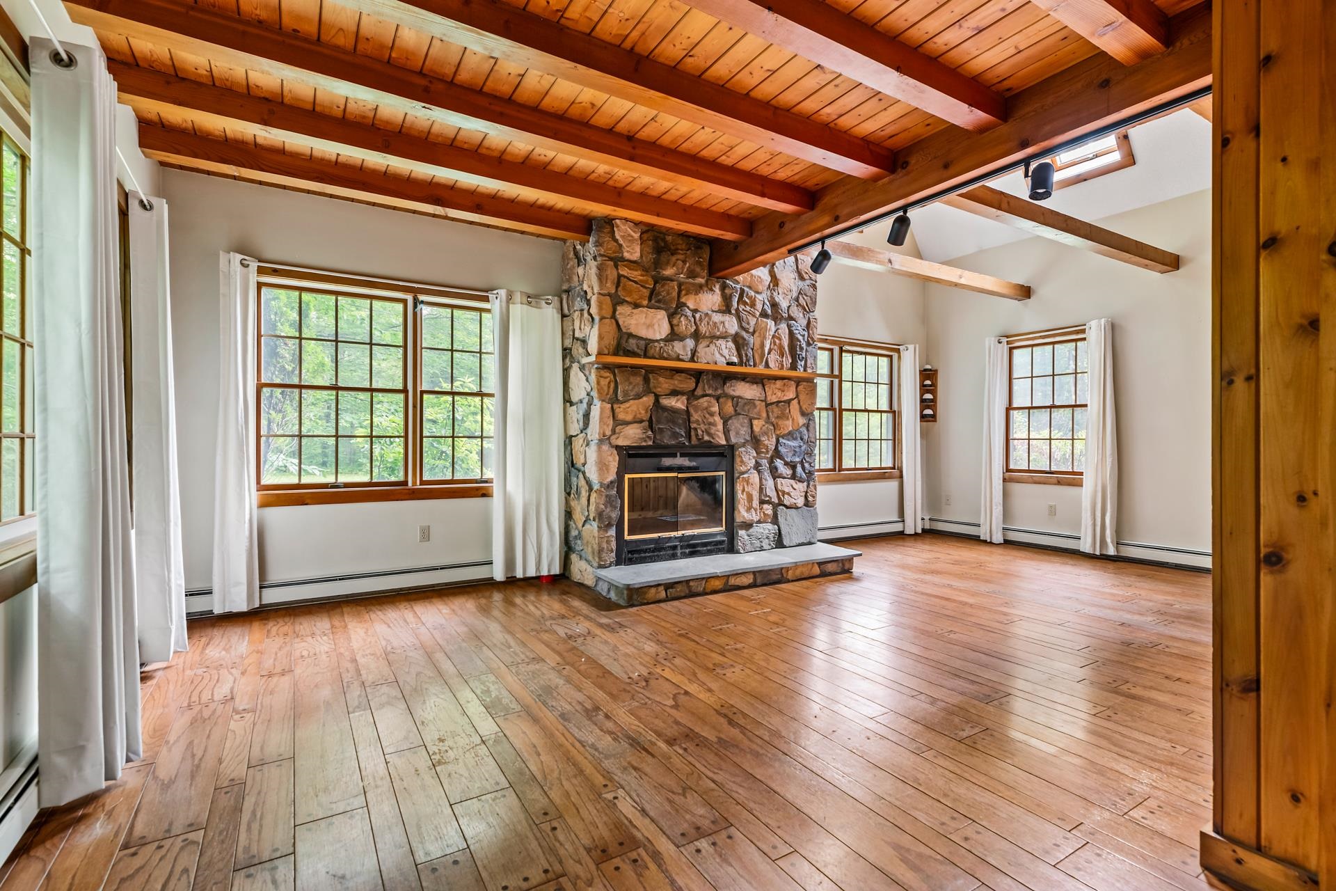 442 Olde Farm Road Grantham, NH 03753 - Photo 5 of 51 Gallery Image 5