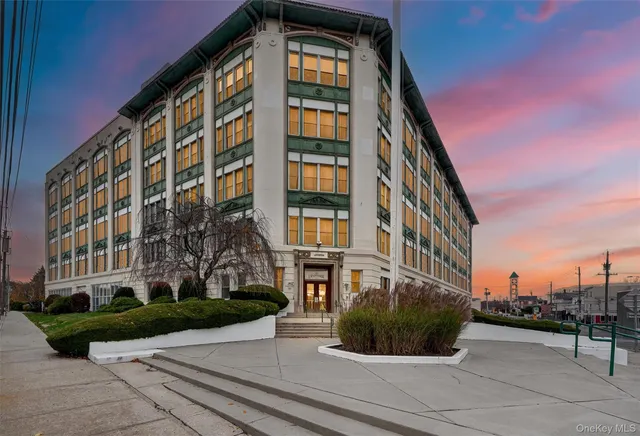 $425,000 | 1 Landmark Square, Unit 530, Port Chester, NY 10573