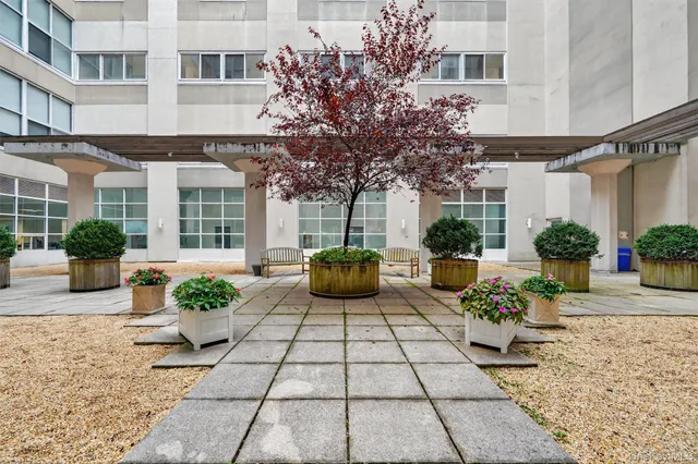 $425,000 | 1 Landmark Square, Unit 530, Port Chester, NY 10573