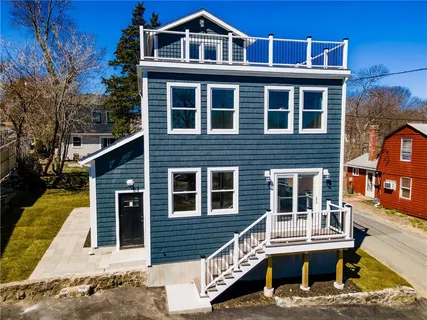 $900,000 | 62 John Wickes Avenue, Warwick, RI 02818