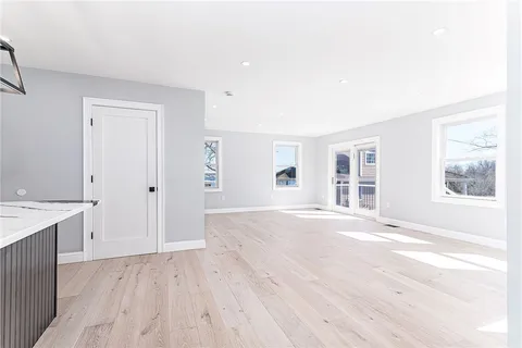 $900,000 | 62 John Wickes Avenue, Warwick, RI 02818