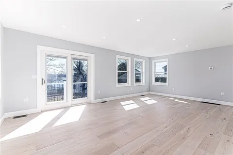 $900,000 | 62 John Wickes Avenue, Warwick, RI 02818