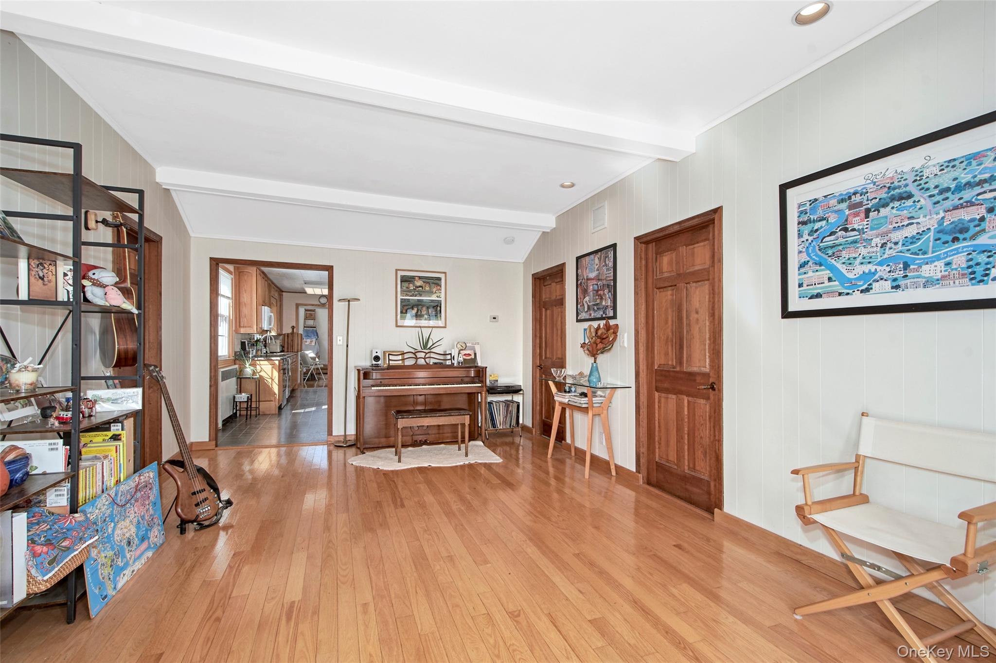 22 Ridgeland Terrace Rye, NY 10580 - Photo 6 of 19 Spacious living room flows into the kitchen.