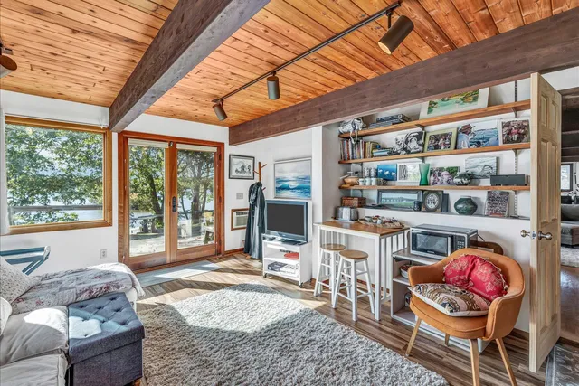 a living room filled with furniture