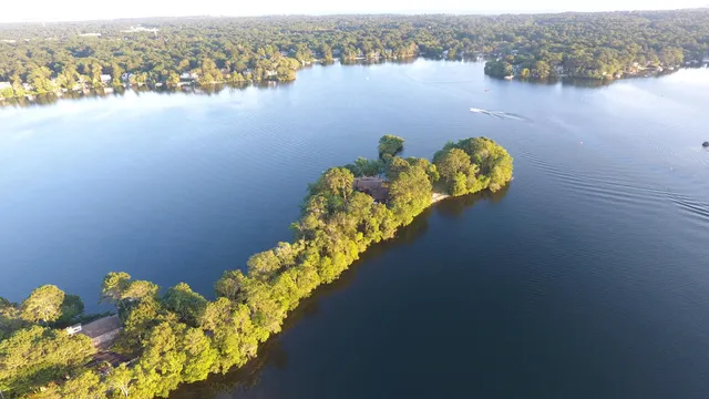 $4,500,000 | 481 Lakeside Drive West, Centerville, MA 02632