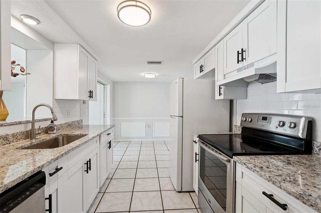 5203 Overton Drive New Port Richey, FL 34652 - Photo 13 of 28